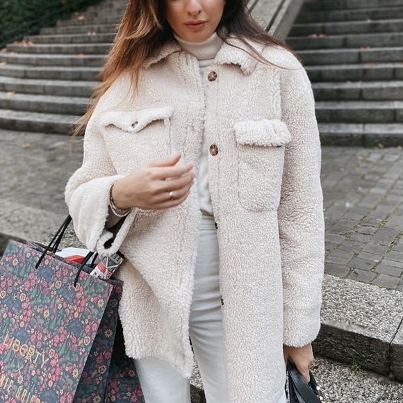 MANGO oversized faux shearling jacket blogger zara competitor brand - Picture 12 of 15